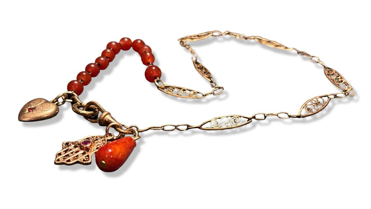 Collier chaine filigrane, chapelet , coeur et Khamsa